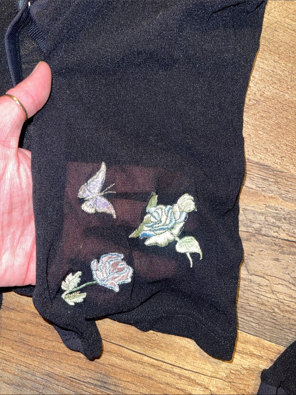 Y2K Vintage Sheer MODA INTL Black Embroidered V-Neck Cardigan size Small - Picture 4 of 5